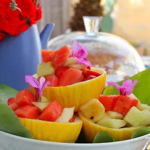 https://ucanzu-rooms.sicilyhotelsitaly.net